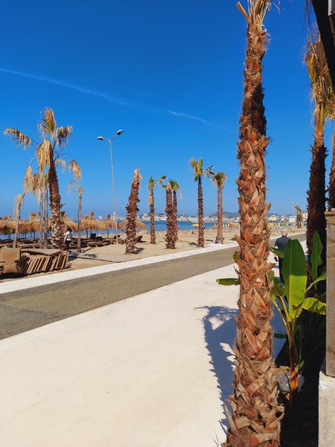 Seaside Deluxe Apartment Durrës Eksteriør bilde