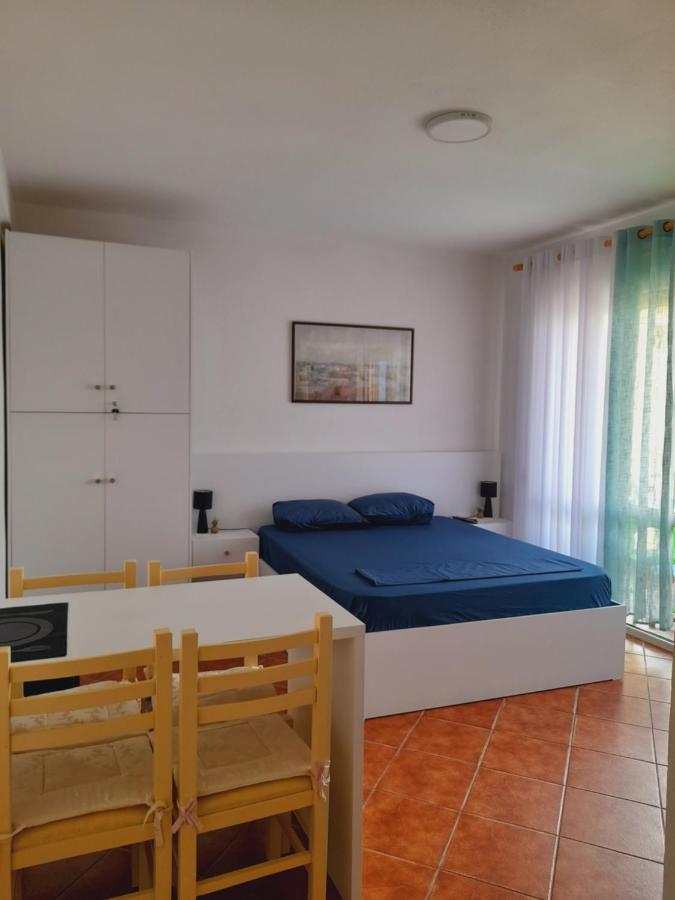 Seaside Deluxe Apartment Durrës Eksteriør bilde